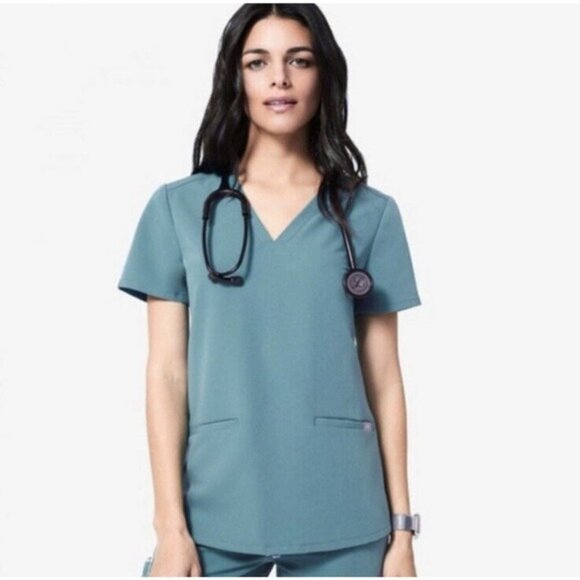 Figs Scrubs Casma 3 Pocket Scrub Top in Hydrogreen Limited Edition Size Medium - Picture 1 of 3
